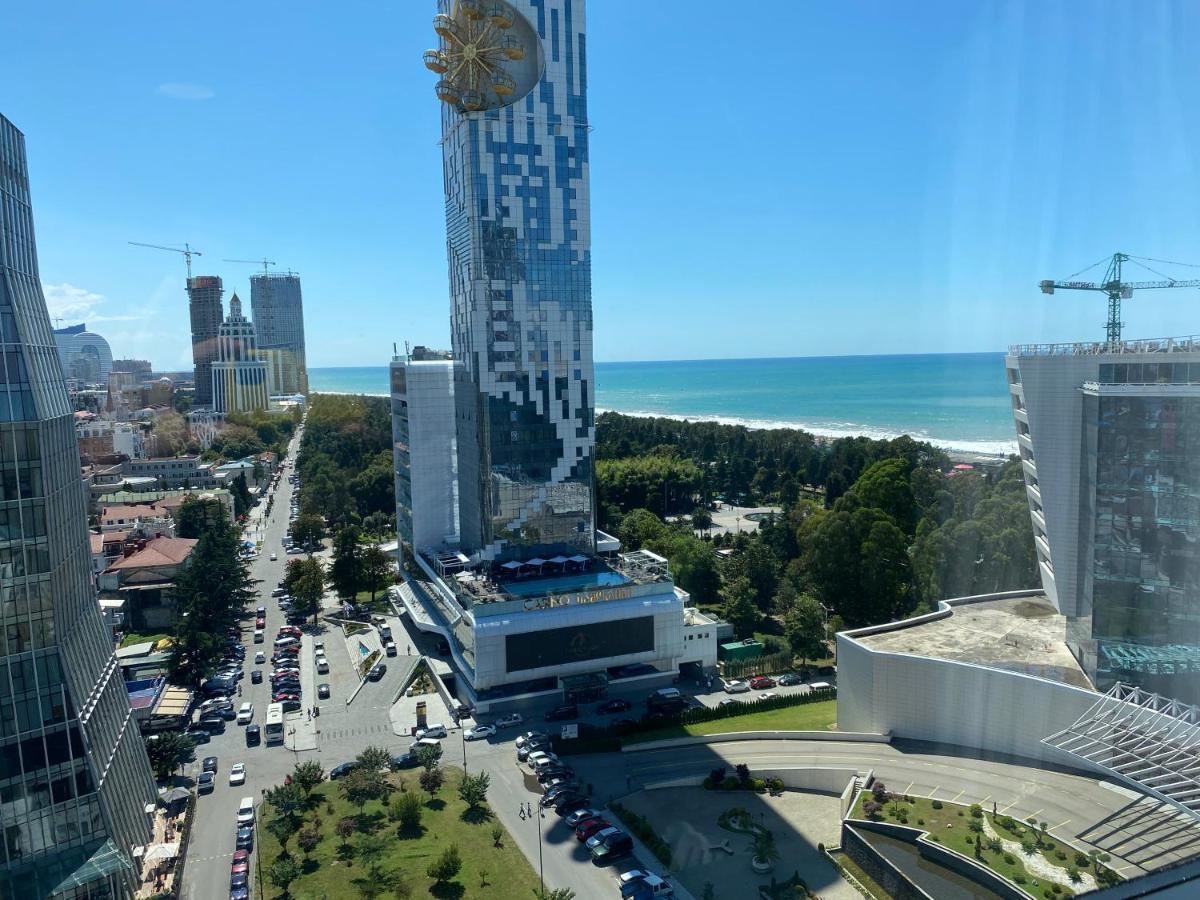 Apartment In Porta Batumi Tower Bagian luar foto