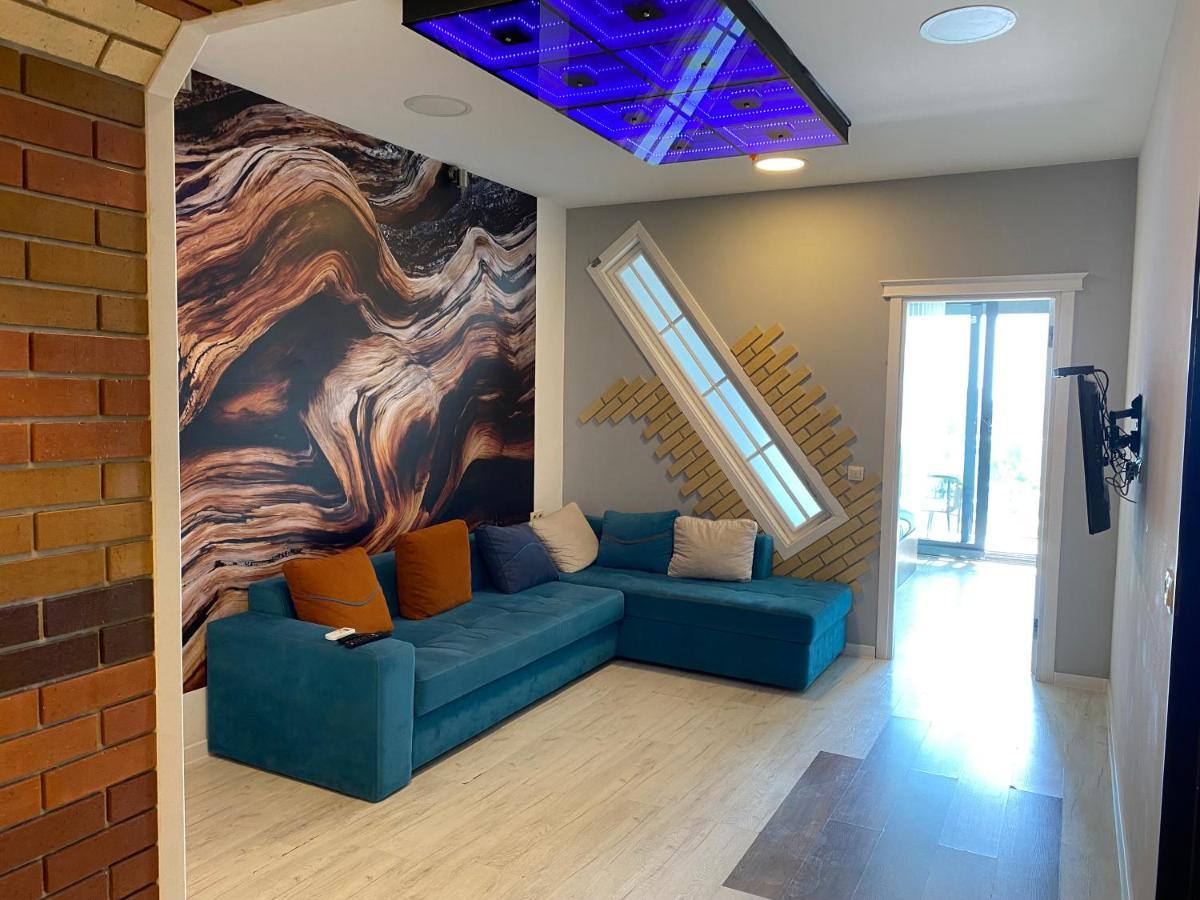Apartment In Porta Batumi Tower Bagian luar foto