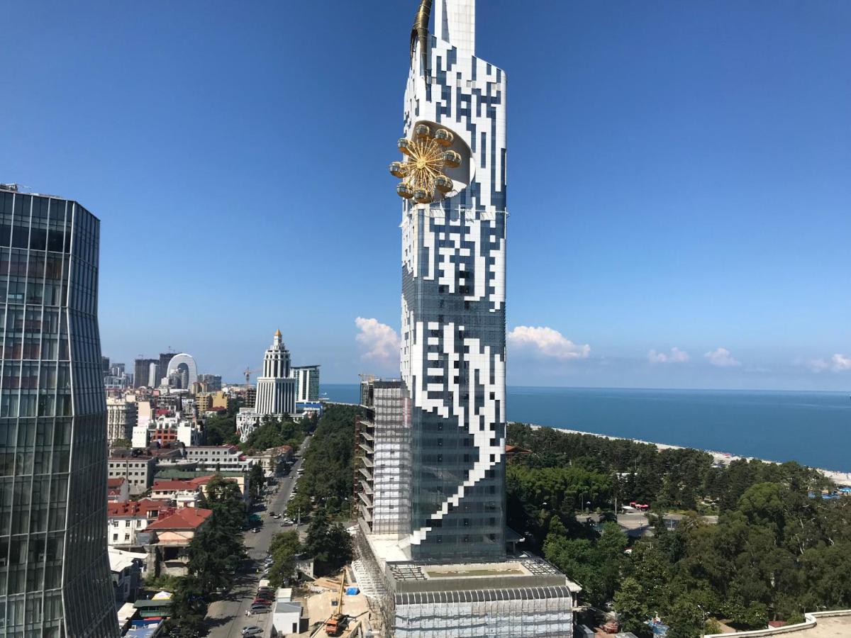 Apartment In Porta Batumi Tower Bagian luar foto