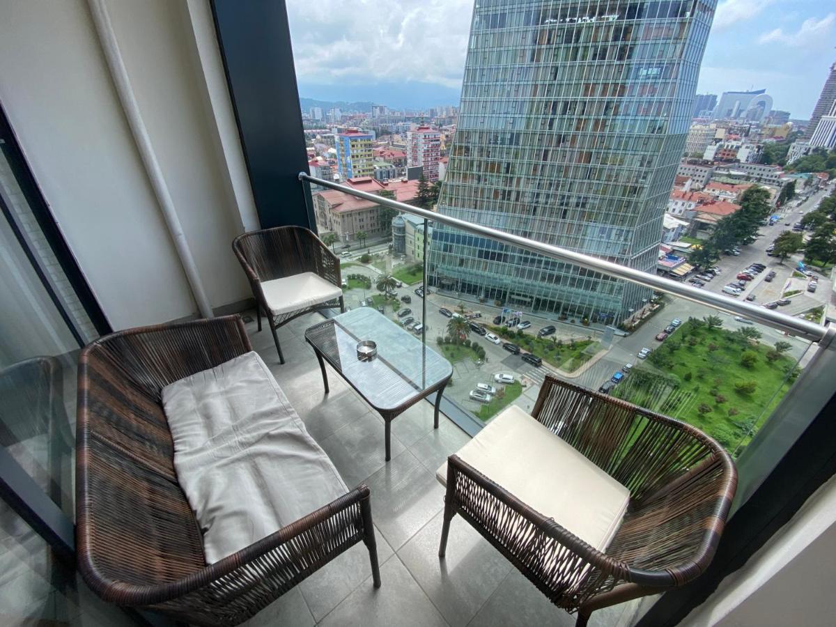 Apartment In Porta Batumi Tower Bagian luar foto