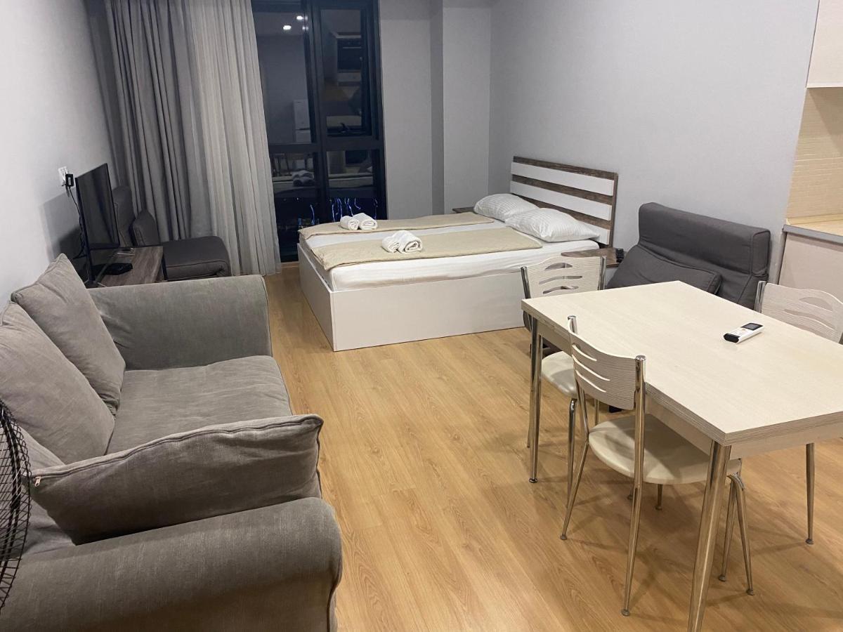 Apartment In Porta Batumi Tower Bagian luar foto