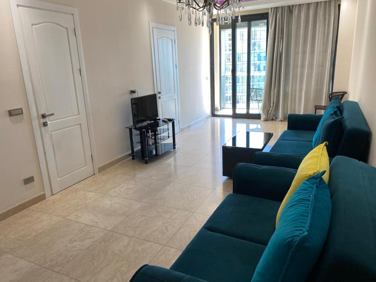 Apartment In Porta Batumi Tower Bagian luar foto