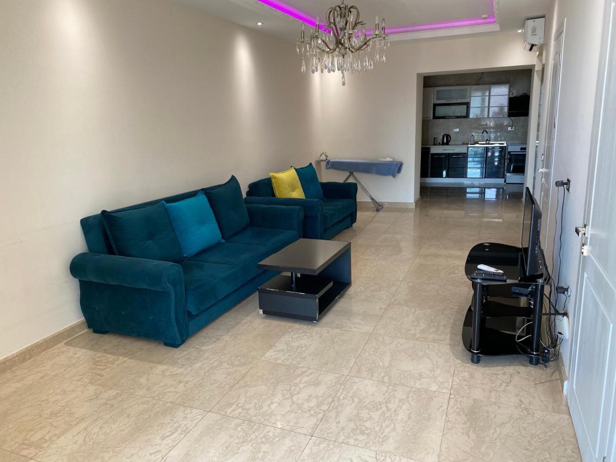 Apartment In Porta Batumi Tower Bagian luar foto