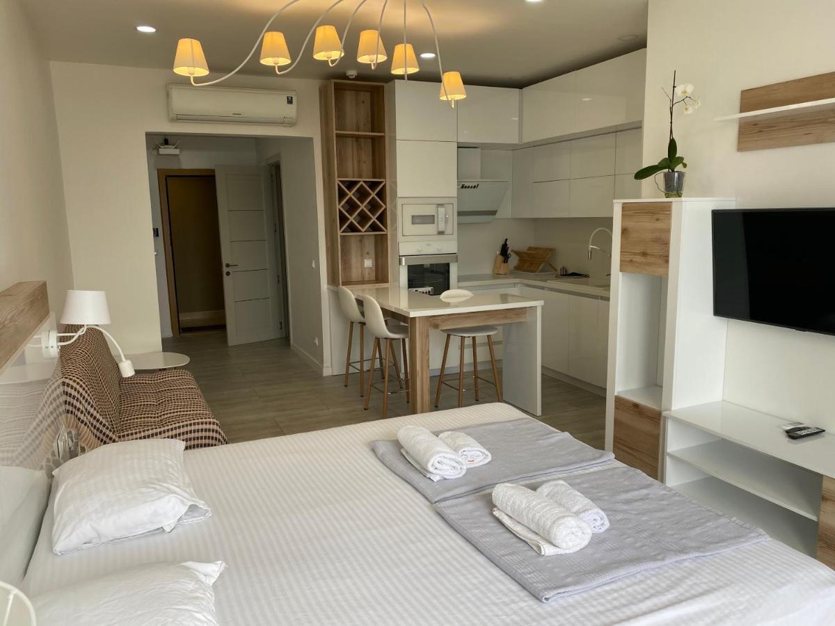 Apartment In Porta Batumi Tower Bagian luar foto