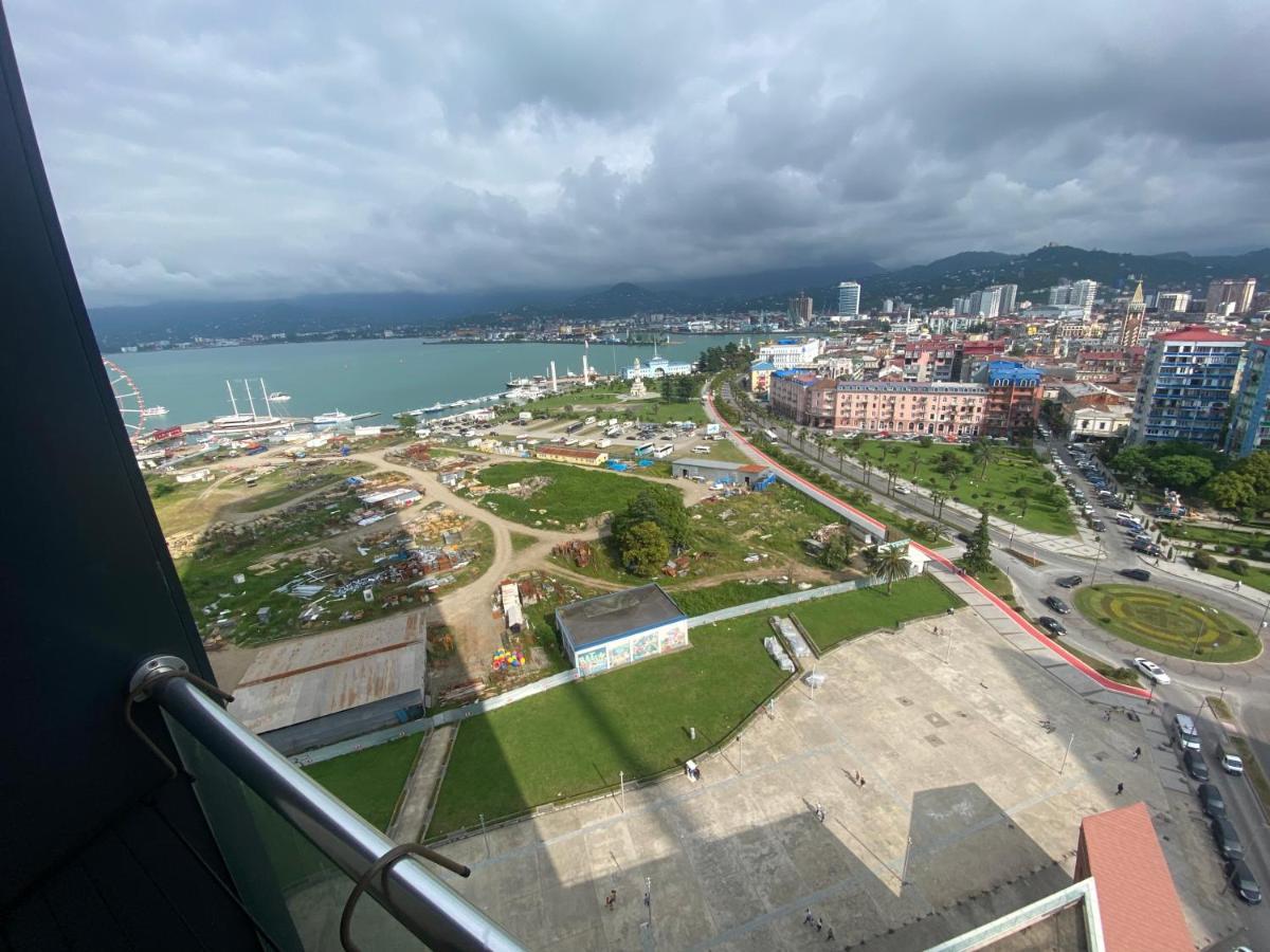 Apartment In Porta Batumi Tower Bagian luar foto