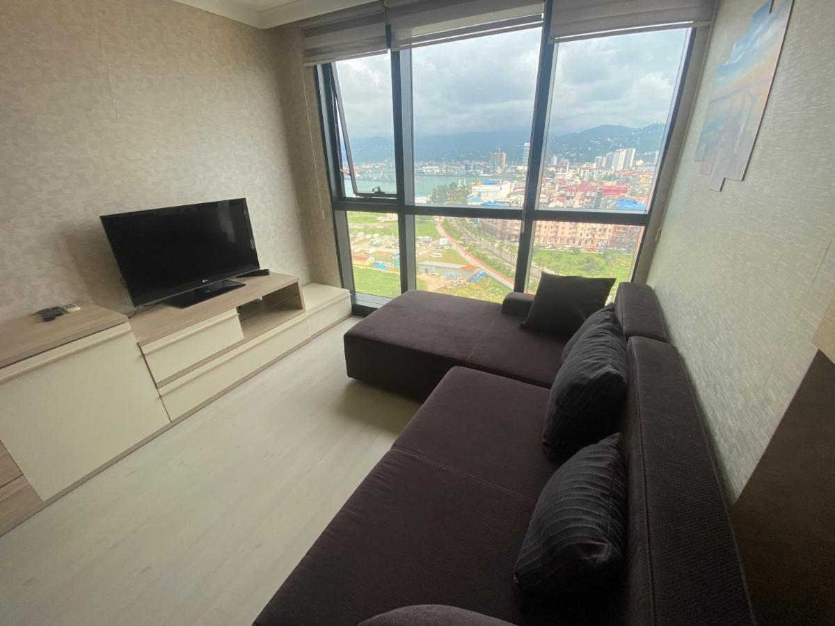 Apartment In Porta Batumi Tower Bagian luar foto