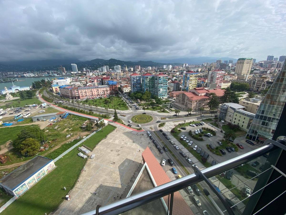 Apartment In Porta Batumi Tower Bagian luar foto