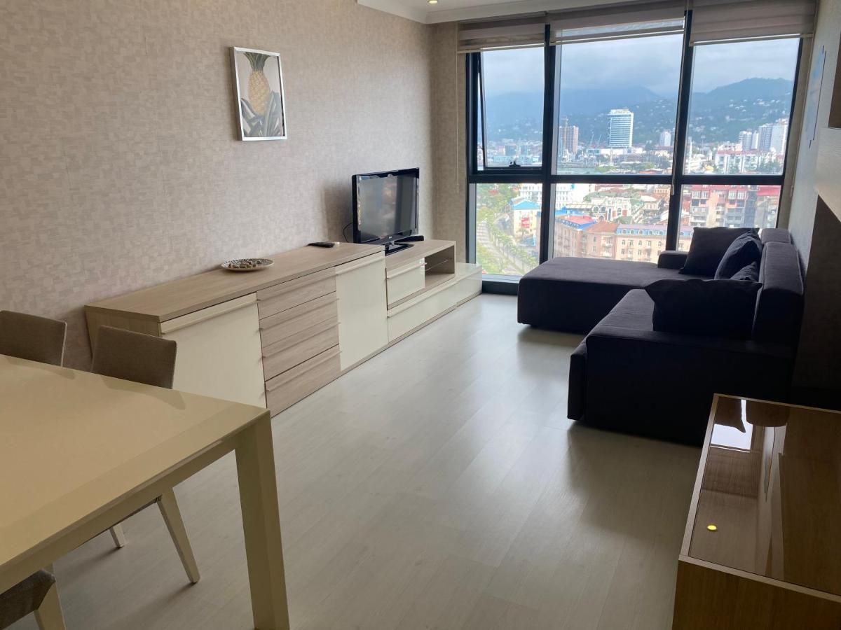 Apartment In Porta Batumi Tower Bagian luar foto
